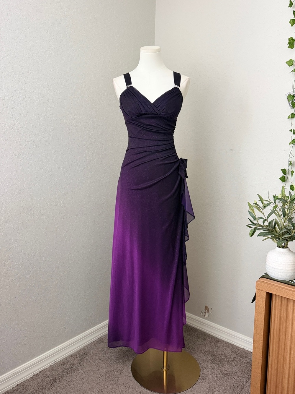 Elegant Purple Ombre Evening Gown with Side Ruching